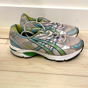 ASICS Gray Metallic Athletic Walking Workout Running Sneakers
